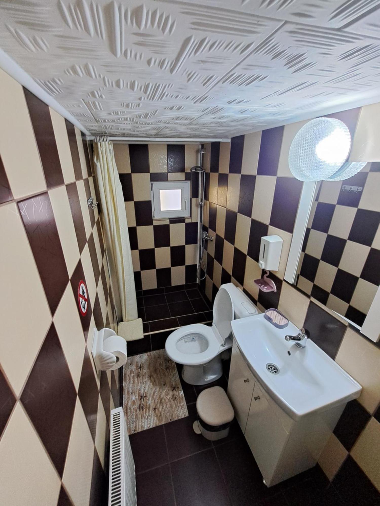 Shelby Accommodation -Adult Only- Sinaia Extérieur photo