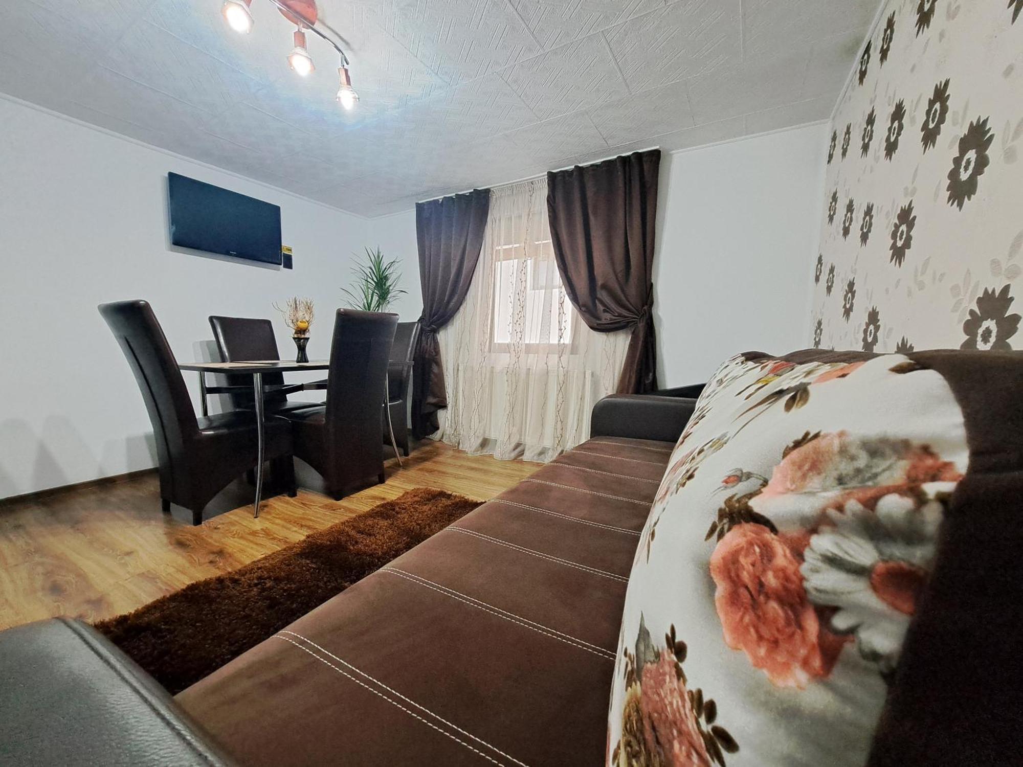 Shelby Accommodation -Adult Only- Sinaia Extérieur photo